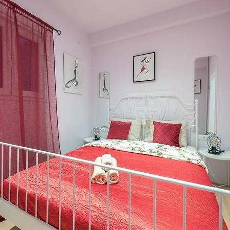 Bright 3Bd Apt In The Historical Center Of Atene Esterno foto