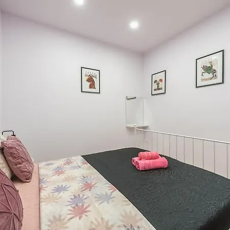 Bright 3Bd Apt In The Historical Center Of Atene Esterno foto