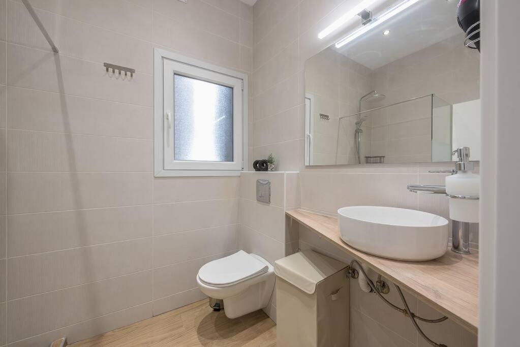 Apartament Bright 3bd In The Historical Center Of *