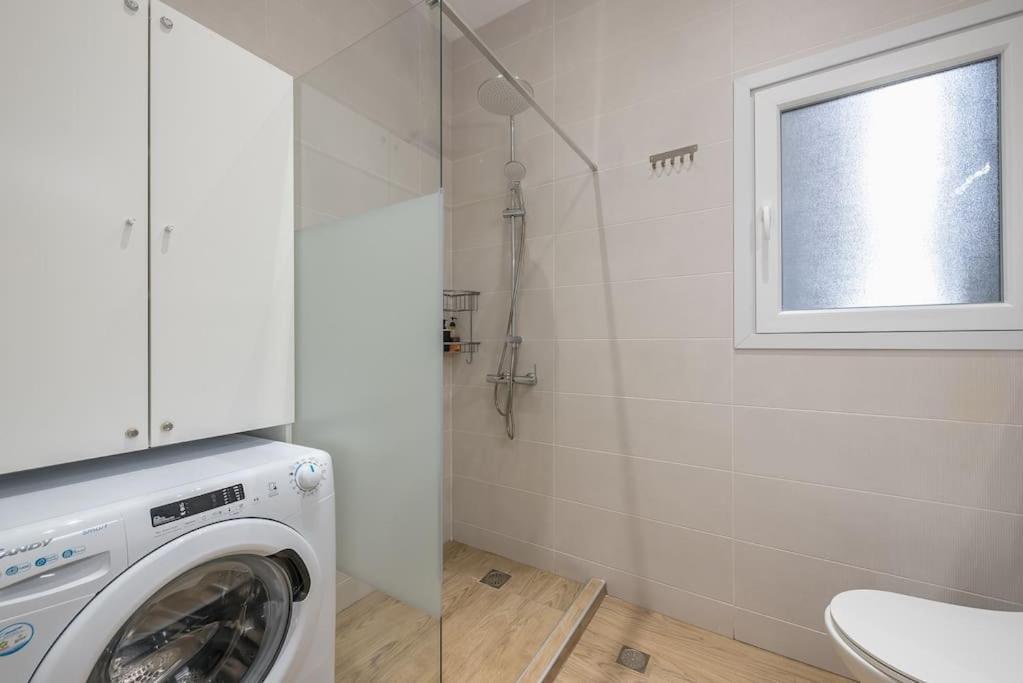 Apartament Bright 3bd In The Historical Center Of *
